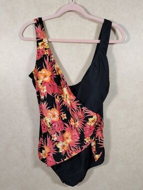 I134 Shore Shapes Black & Coral Tropical Control One-Piece Swimsuit 24